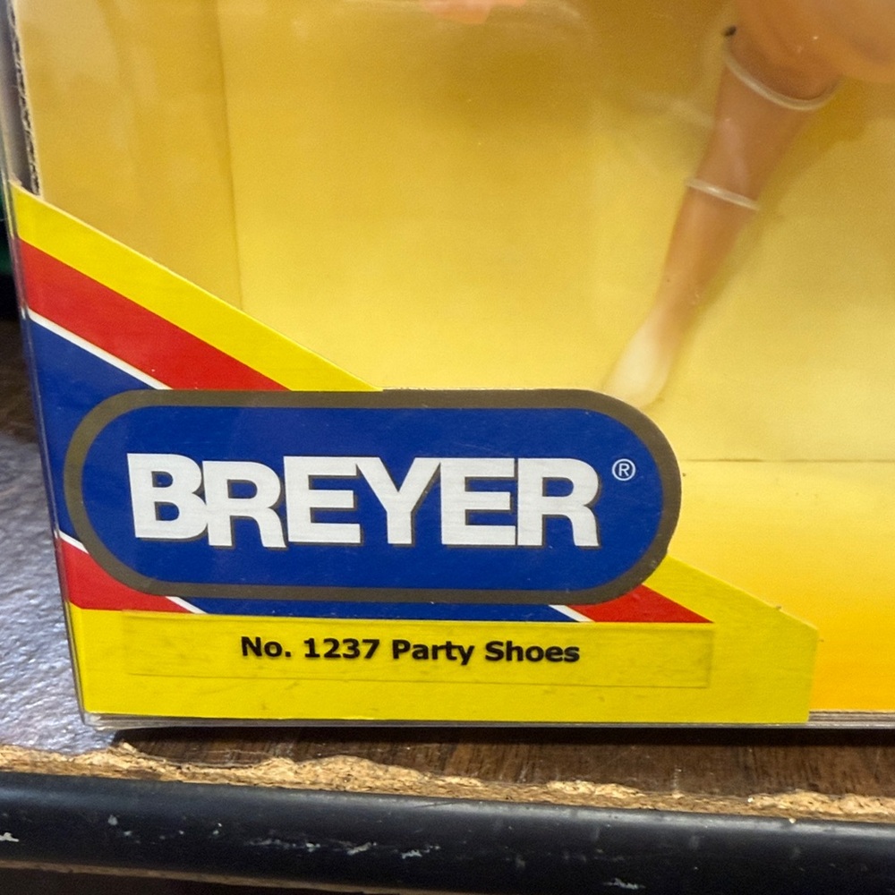 Breyer no 1237 Party Shoes - Picture 2 of 2